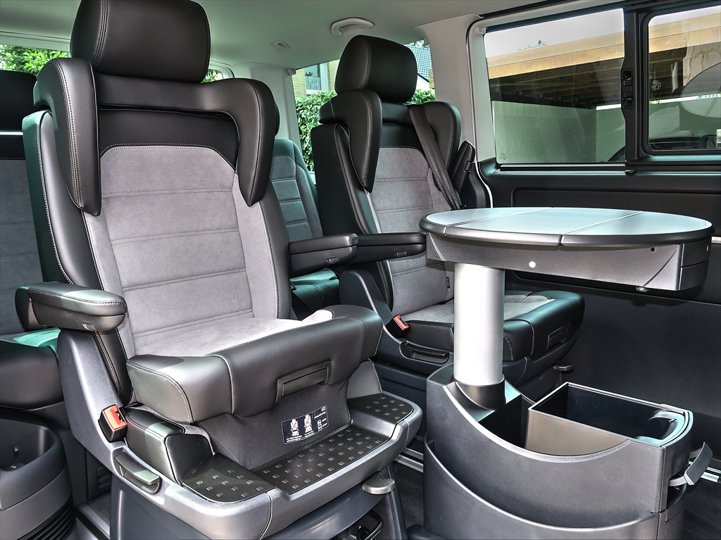 IMG_2626_Optimizer_1024 VW T6.1 Innenausstattung mit Leder und Boden im Holzlook