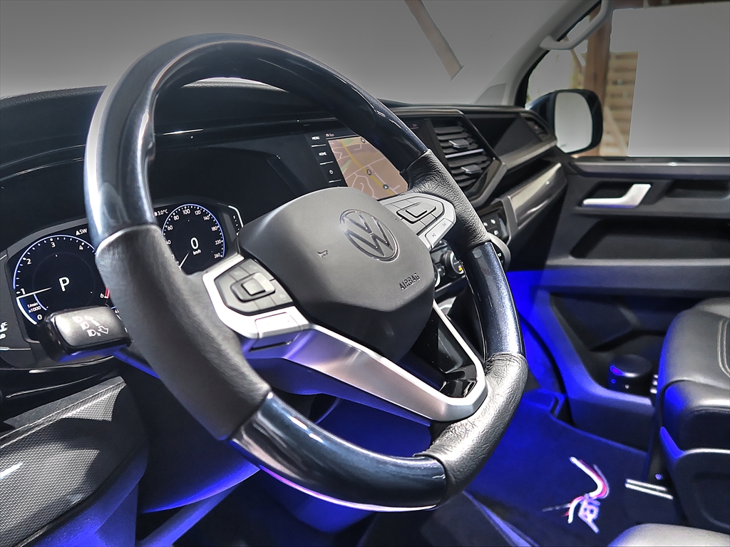 VW T6.1 Multivan Multifunktions-Lenkrad im Design "Starlightblue Metallic" mit Ledergriffflächen