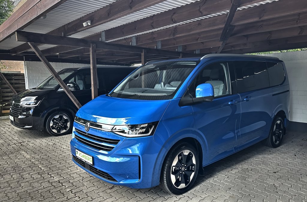 DER NEUE CARAVELLE STYLE 2.0 TDI AUTOMATIK 4MOTION 8-SITZER – MID BLUE METALLIC